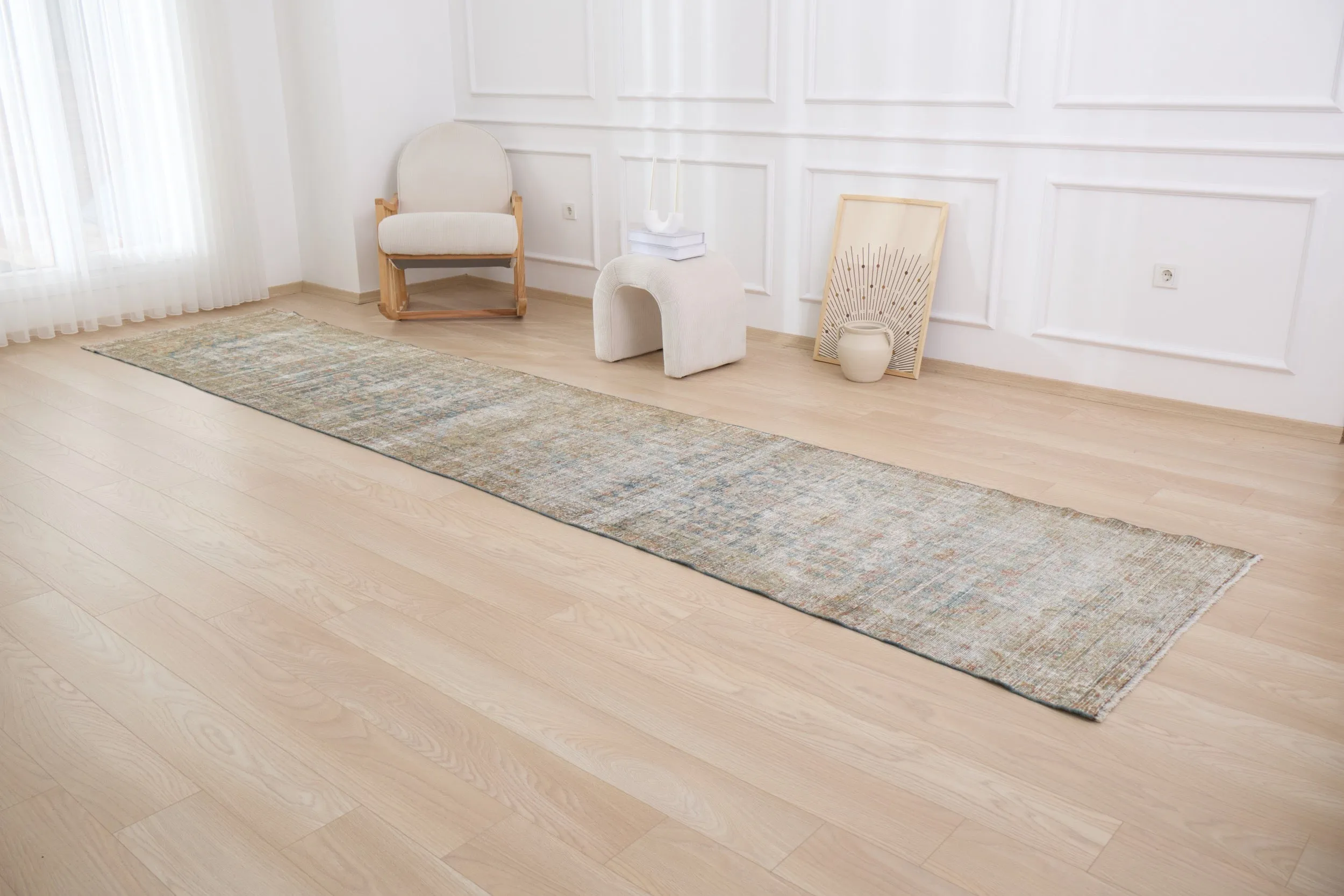Amoryte - Vintage Persian Runner Rug