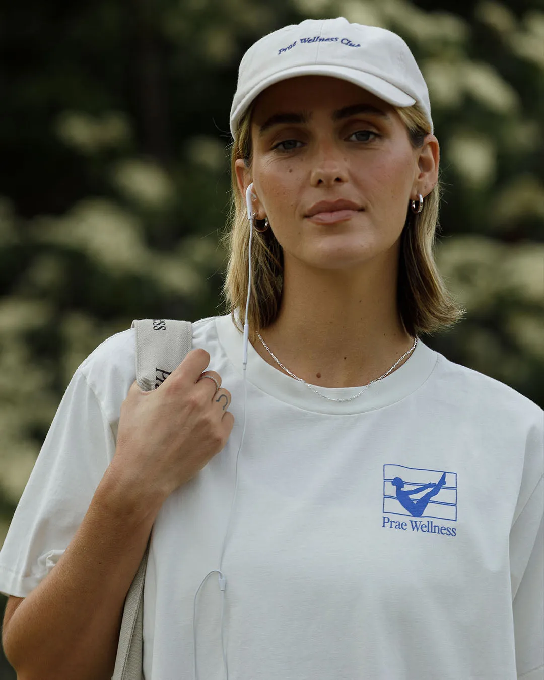 Movement T-Shirt – Cream / Royal Blue