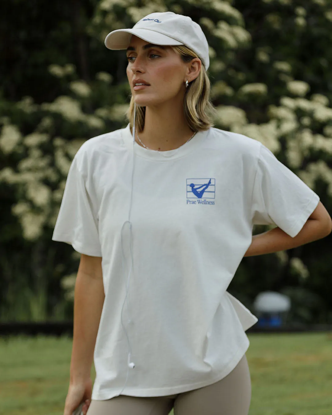 Movement T-Shirt – Cream / Royal Blue